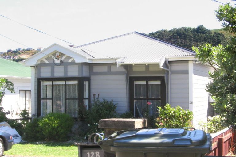 Photo of property in 128 Clyde Street, Island Bay, Wellington, 6023