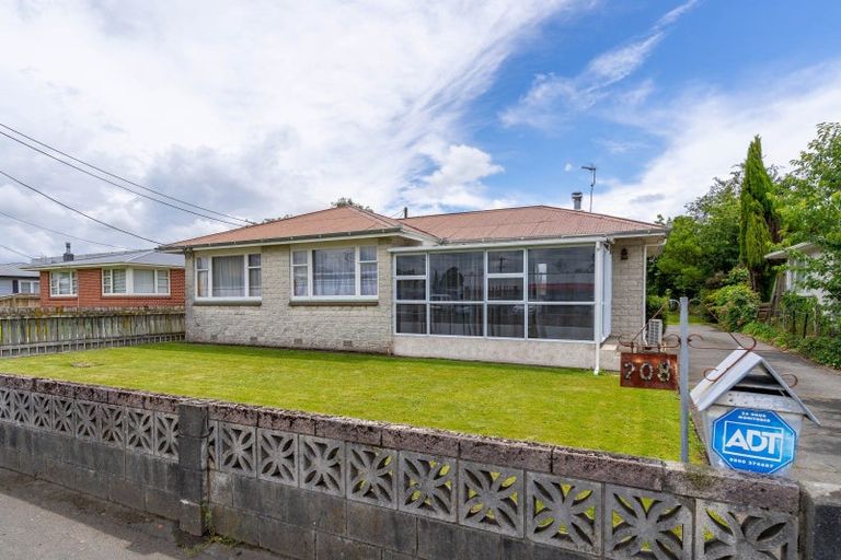 Photo of property in 208 High Street, Solway, Masterton, 5810
