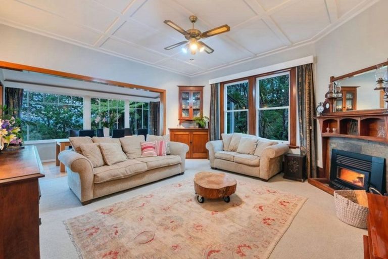 Photo of property in 431 Titirangi Road, Titirangi, Auckland, 0604