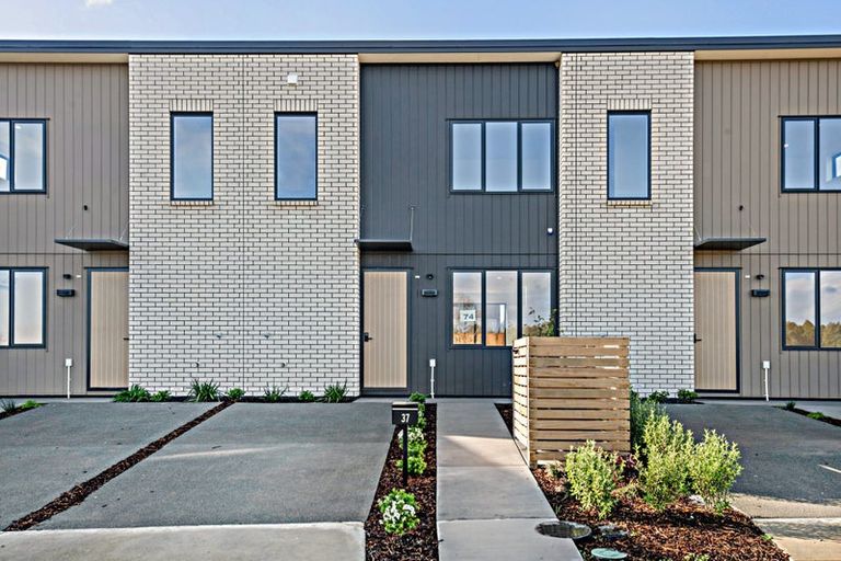 Photo of property in 29 Nga Pona Toru Road, Flat Bush, Auckland, 2019