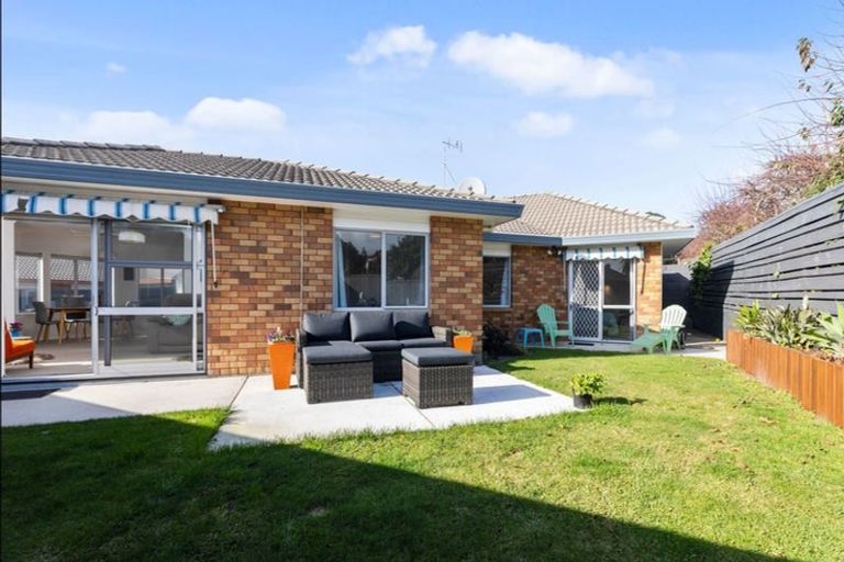 Photo of property in 2/304 Otumoetai Road, Otumoetai, Tauranga, 3110