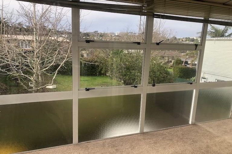 Photo of property in 28 Killarney Avenue, Torbay, Auckland, 0630