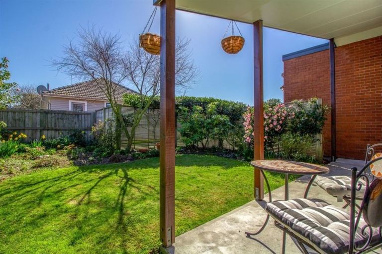 Photo of property in 32a Farquhars Road, Redwood, Christchurch, 8051