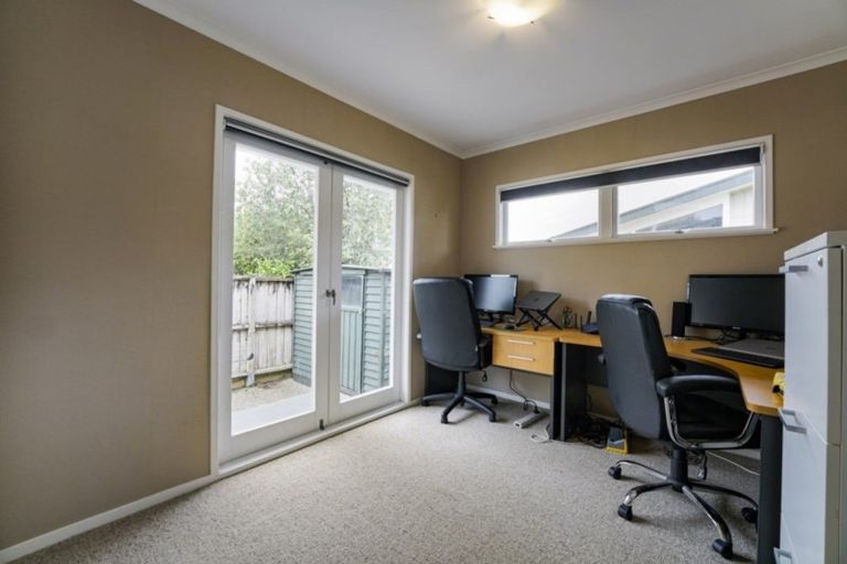 Photo of property in 18 La Perouse Street, Botany Downs, Auckland, 2010