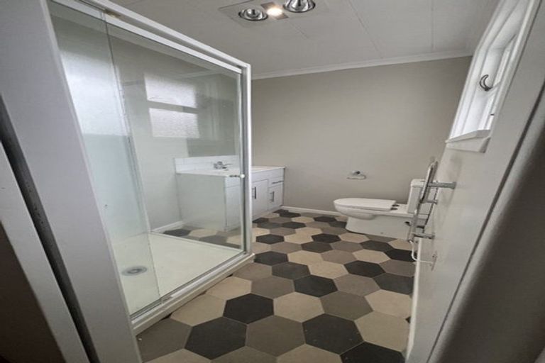 Photo of property in 73 Murphy Street, Strathern, Invercargill, 9812