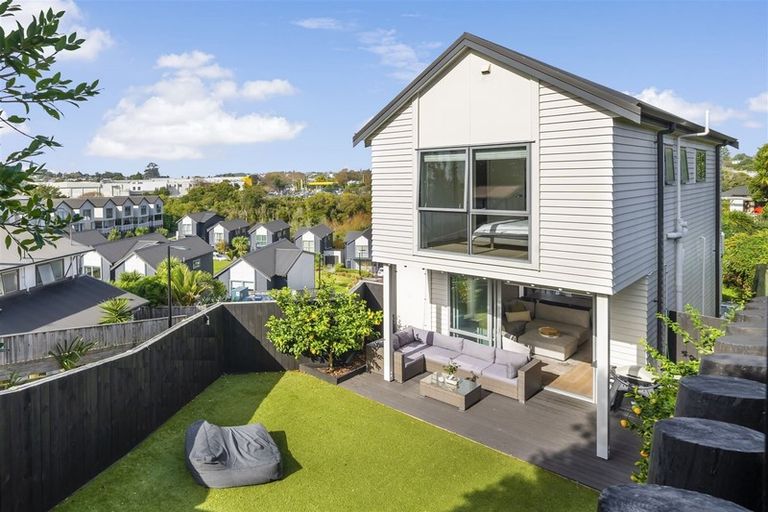 Photo of property in 1/27 Powell Street, Avondale, Auckland, 1026