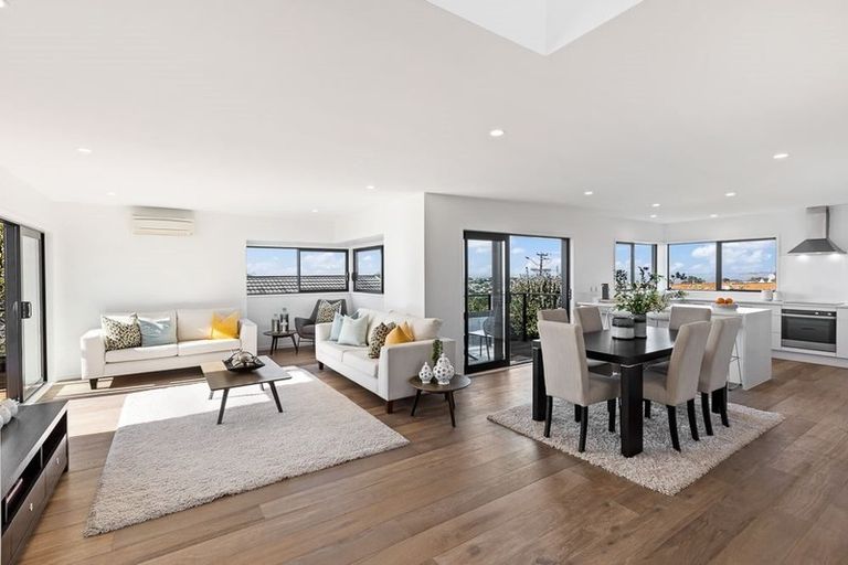 Photo of property in 39 Stanmore Bay Road, Stanmore Bay, Whangaparaoa, 0932