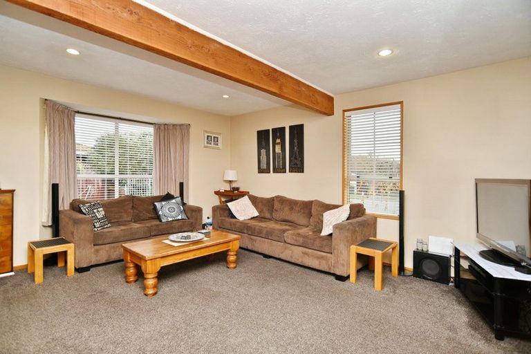 Photo of property in 50 Solomon Avenue, Redwood, Christchurch, 8051