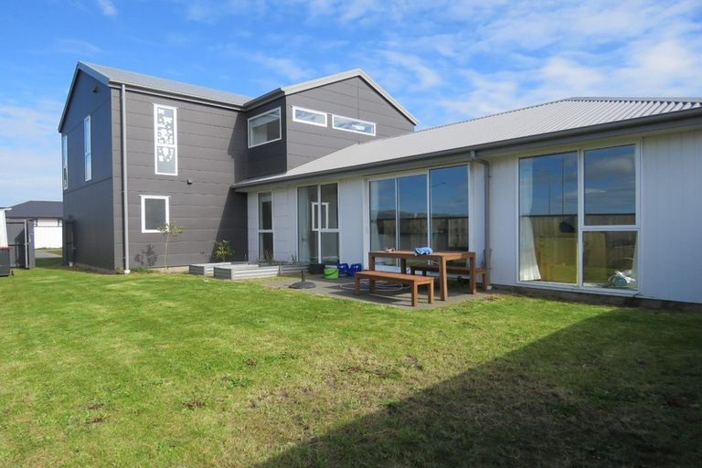 Photo of property in 11 George West Square West, Wigram, Christchurch, 8025