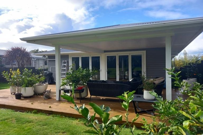 Photo of property in 46 Awanui Street, Merrilands, New Plymouth, 4312