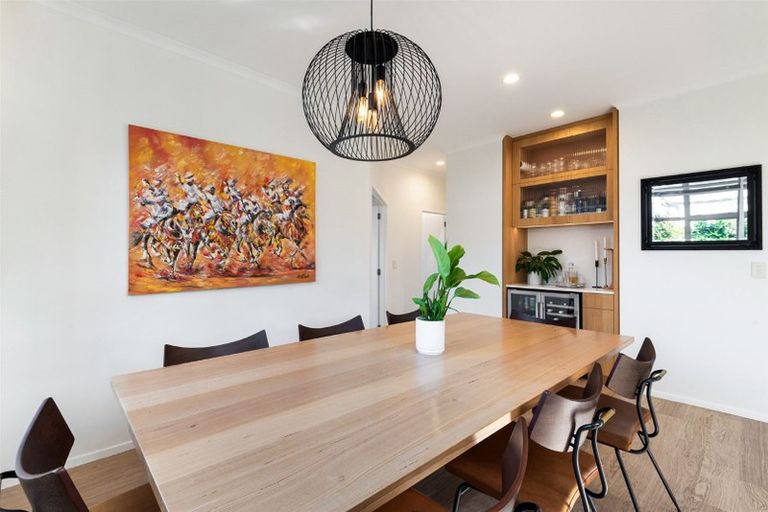 Photo of property in 11a Church Street, Northcote Point, Auckland, 0627