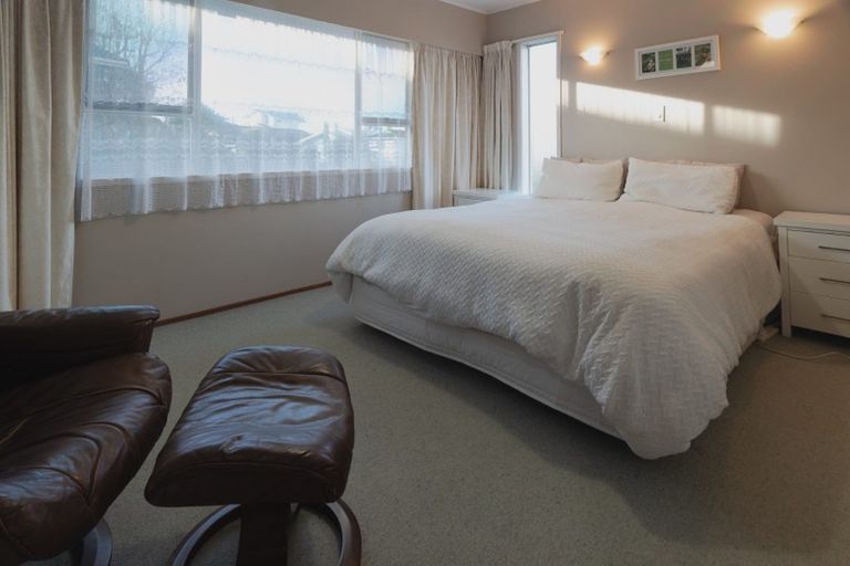 Photo of property in 49 Butterworth Drive, Glendene, Auckland, 0602