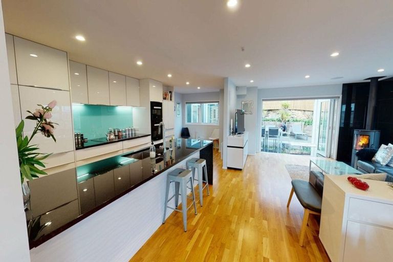 Photo of property in 9 Birkhall Grove, Strathmore Park, Wellington, 6022