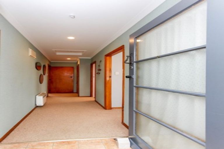 Photo of property in 6 Blackmore Street, Lynmouth, New Plymouth, 4310