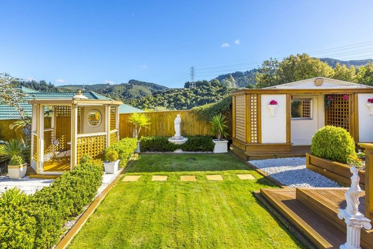 Photo of property in 41 Kirton Drive, Riverstone Terraces, Upper Hutt, 5018