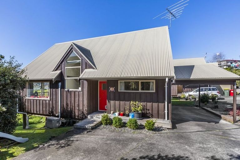 Photo of property in 14 Greenview Lane, Red Beach, 0932