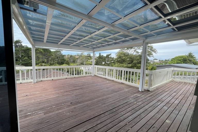 Photo of property in 14 Erica Road, Sunnynook, Auckland, 0620