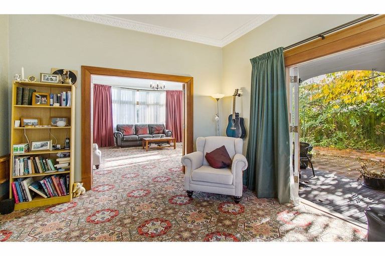 Photo of property in 73 Avenue Road, West End, Timaru, 7910