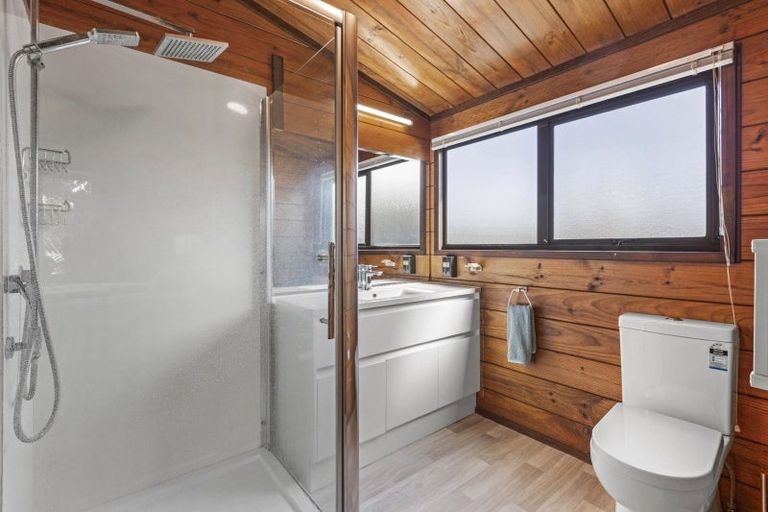 Photo of property in 23 Cliff Street, Raglan, 3225