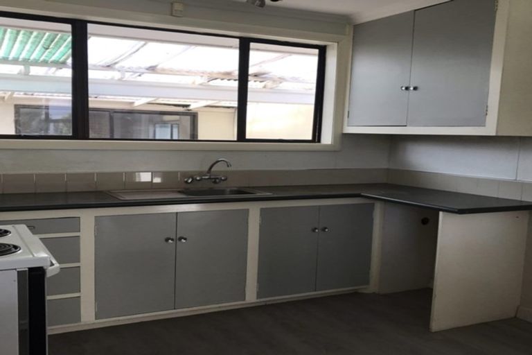 Photo of property in 36 Hargood Street, Woolston, Christchurch, 8062