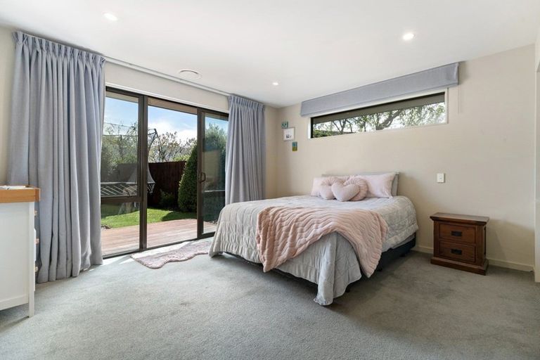 Photo of property in 8 Ada Place, Lake Hayes, Queenstown, 9304