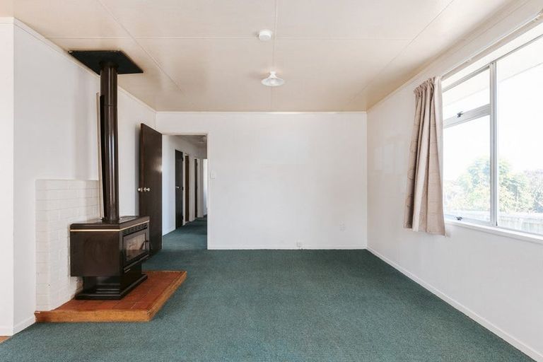 Photo of property in 12 Rangataua Street, Welcome Bay, Tauranga, 3112
