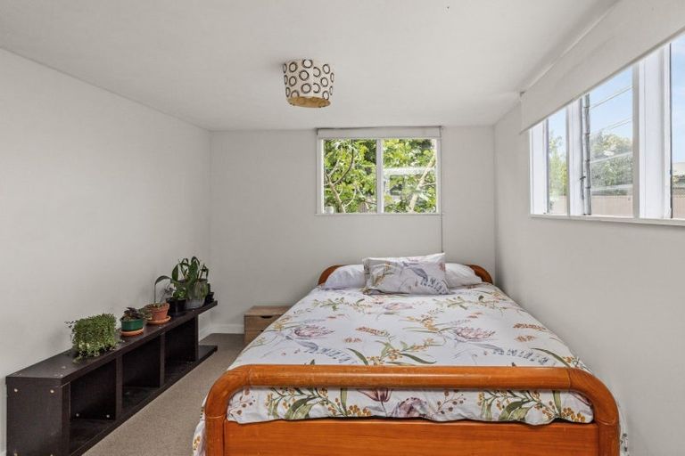 Photo of property in 22 Valerie Street, Clive, 4102