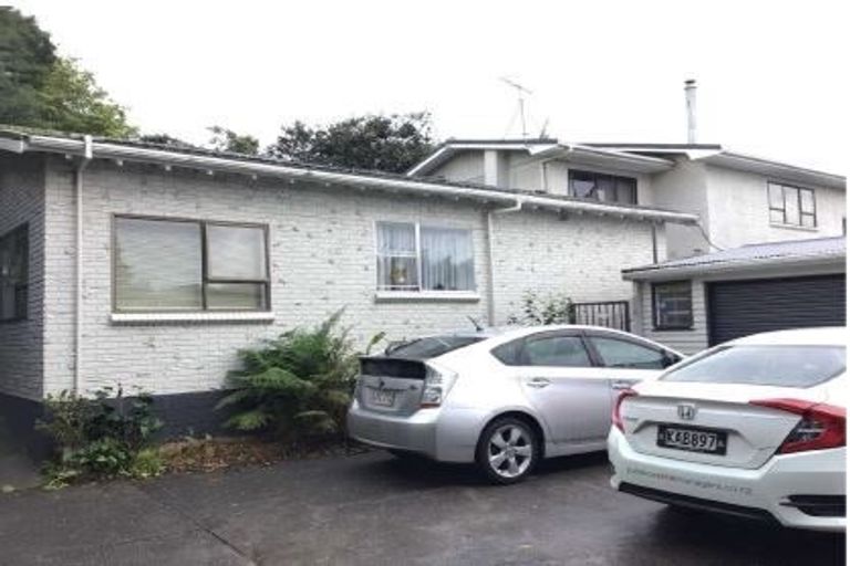 Photo of property in 18 Shetland Street, Glen Eden, Auckland, 0602
