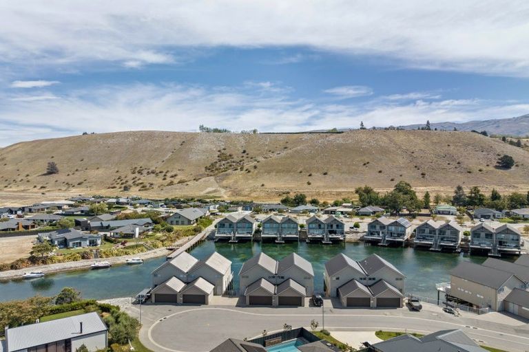 Photo of property in 4b Rahoy Close, Mount Pisa, Cromwell, 9383