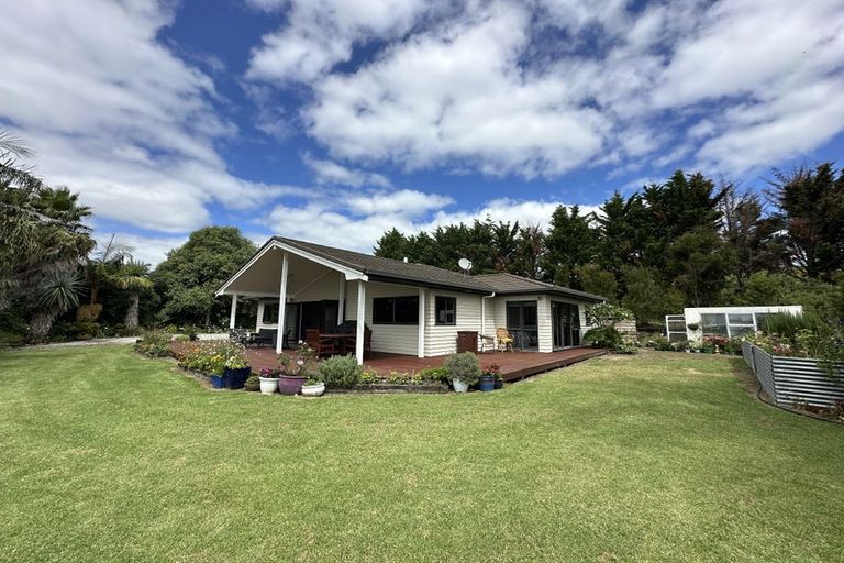 Photo of property in 15 Dykin Road, Kaingaroa, Kaitaia, 0482