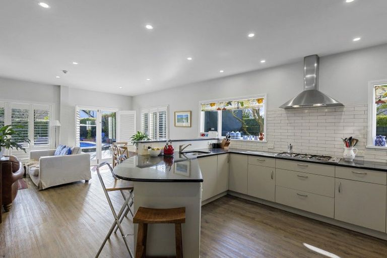 Photo of property in 63 Glandovey Road, Fendalton, Christchurch, 8052