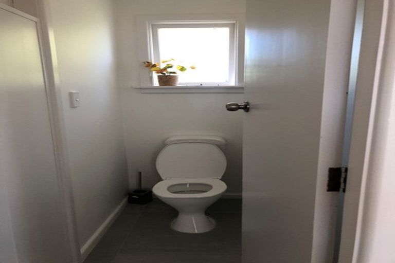 Photo of property in 53 Greendale Avenue, Avonhead, Christchurch, 8042