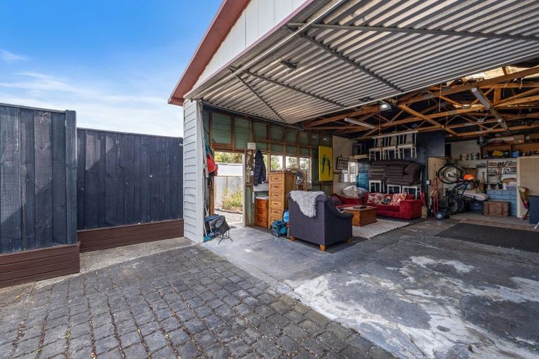 Photo of property in 132 Pacific Road, North New Brighton, Christchurch, 8083
