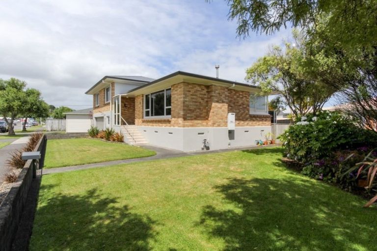 Photo of property in 6 Normanby Street, Fitzroy, New Plymouth, 4312