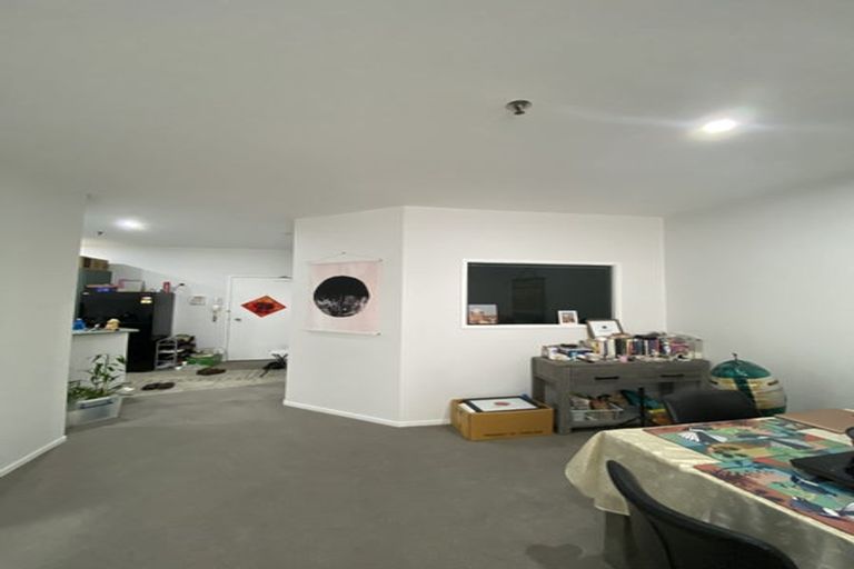 Photo of property in 1/15 Clearwater Cove, West Harbour, Auckland, 0618