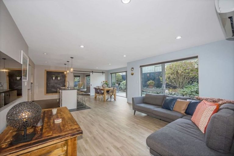 Photo of property in 4a Astrolabe Place, Gulf Harbour, Whangaparaoa, 0930