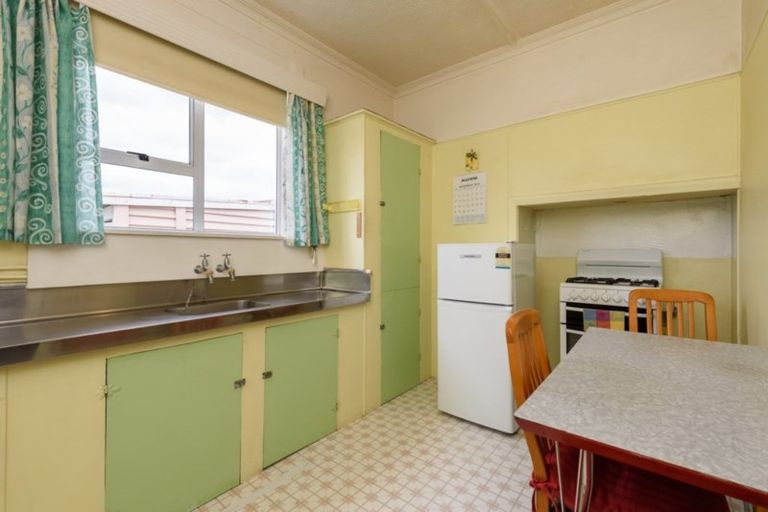 Photo of property in 16 Liverpool Street, Miramar, Wellington, 6022