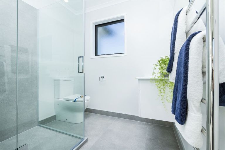 Photo of property in 4a Bardia Street, Belmont, Auckland, 0622