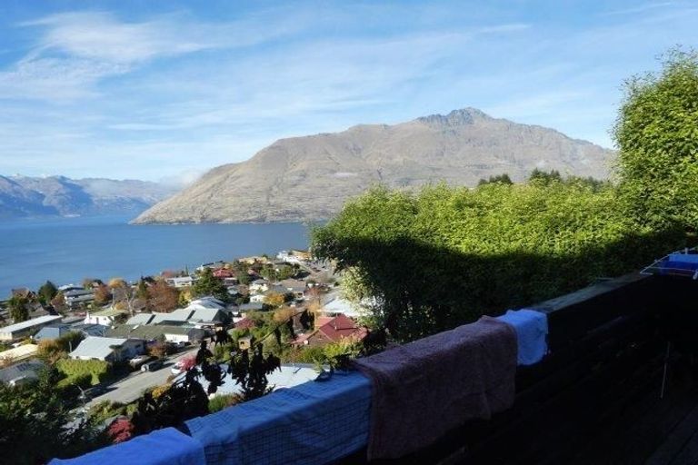 Photo of property in 37b Greenstone Place, Fernhill, Queenstown, 9300