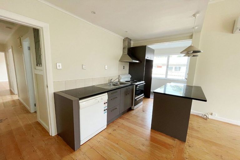 Photo of property in 64 Dominion Street, Takapuna, Auckland, 0622