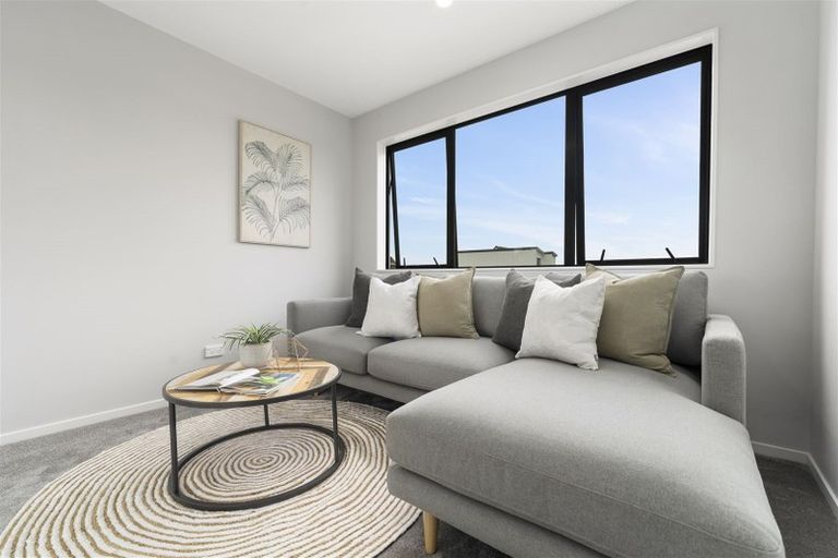 Photo of property in 39 Matakohe Road, Westgate, Auckland, 0814