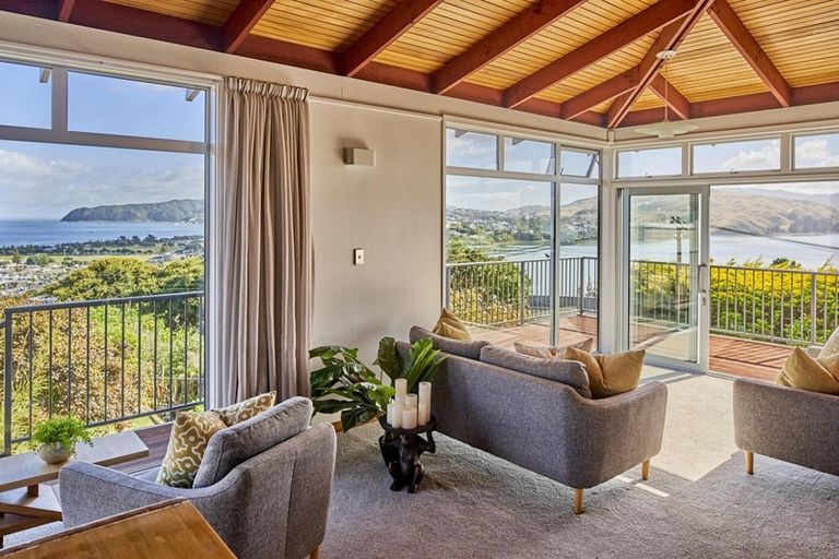 Photo of property in 33 Kiriwai Road, Paremata, Porirua, 5024
