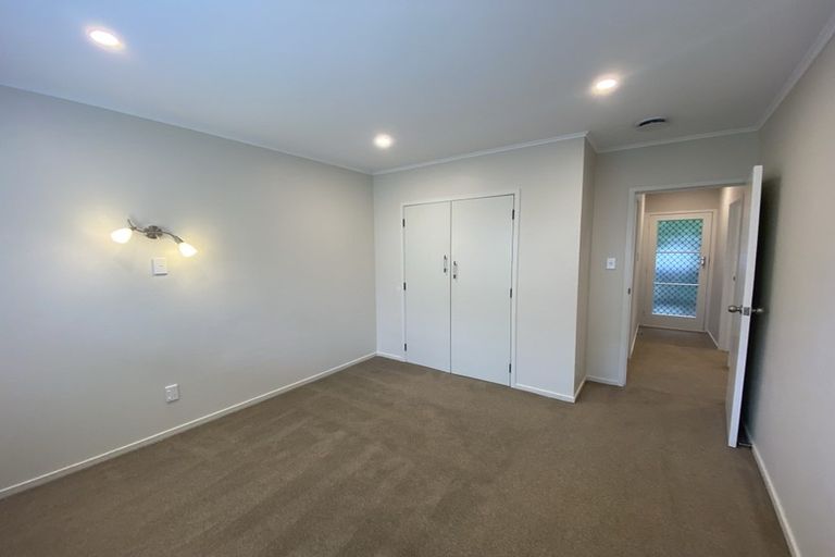 Photo of property in 1/11 Moa Road, Point Chevalier, Auckland, 1022