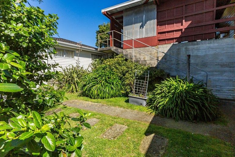 Photo of property in 1/26 Rajkot Terrace, Broadmeadows, Wellington, 6035