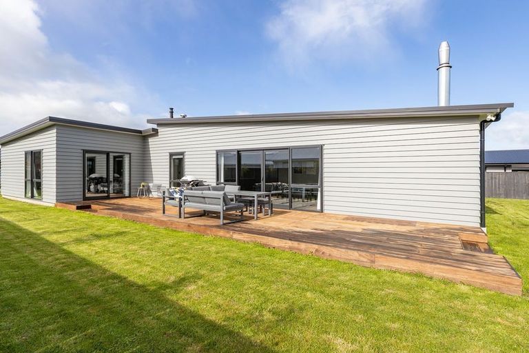 Photo of property in 12 Wycliffe Place, Solway, Masterton, 5810