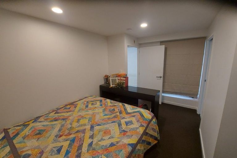 Photo of property in Terrace Heights Apartments, 3f/163 The Terrace, Wellington Central, Wellington, 6011