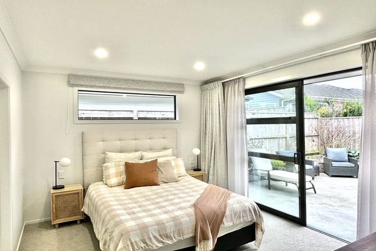 Photo of property in 110 Roberts Line, Kelvin Grove, Palmerston North, 4414