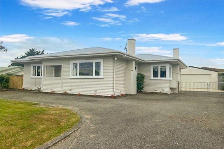 Photo of property in 67 East Street, Feilding, 4702