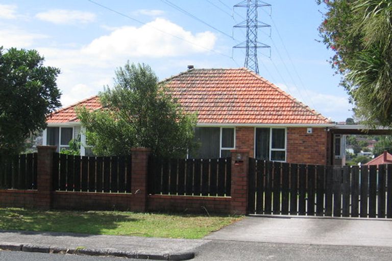 Photo of property in 6 Glass Road, Mount Roskill, Auckland, 1041