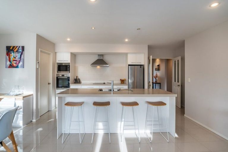 Photo of property in 2 Levinge Lane, Hillmorton, Christchurch, 8024